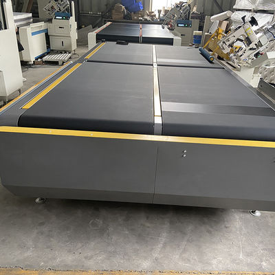 ZOLYTECH ZLT-TE5A ম্যাট্রেস টেপ এজ মেশিন গদির জন্য উচ্চ গতির স্বয়ংক্রিয় ফ্লিপিং এজিং সেলাই